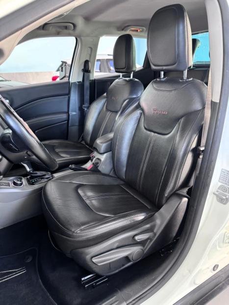 FIAT Toro 2.0 16V 4P VOLCANO 4WD TURBO DIESEL AUTOMTICO, Foto 13