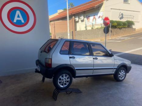 FIAT Uno 1.0 4P FLEX FIRE, Foto 3