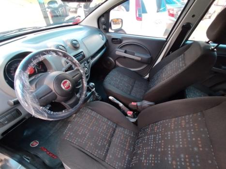 FIAT Uno 1.0 4P FLEX EVO VIVACE CELEBRATION, Foto 5