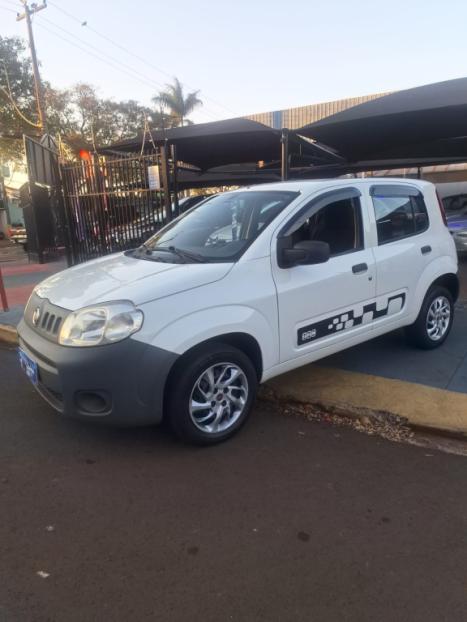 FIAT Uno 1.0 4P FLEX VIVACE, Foto 2