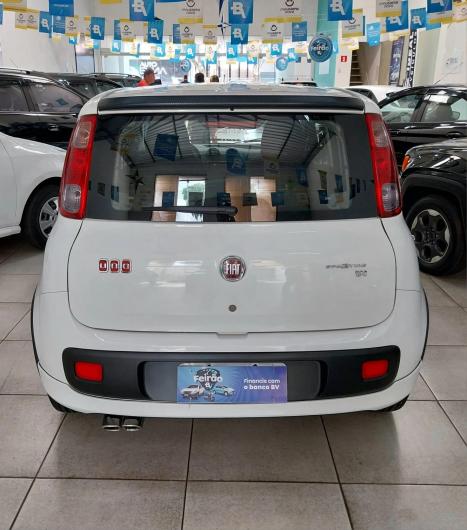 FIAT Uno 1.4 4P FLEX SPORTING, Foto 2