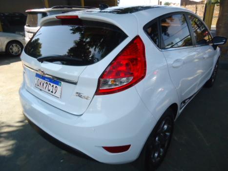 FORD Fiesta Hatch 1.6 4P SE FLEX, Foto 6