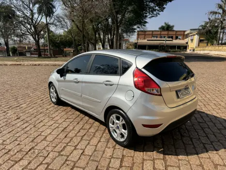 FORD Fiesta Hatch 1.5 16V 4P SE FLEX, Foto 4