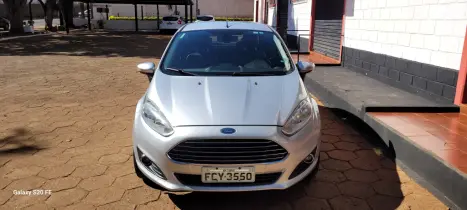 FORD Fiesta Hatch 1.6 16V 4P FLEX TITANIUM POWERSHIFT AUTOMTICO, Foto 1