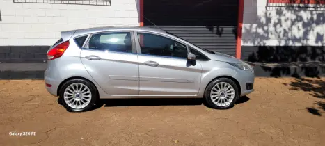 FORD Fiesta Hatch 1.6 16V 4P FLEX TITANIUM POWERSHIFT AUTOMTICO, Foto 3