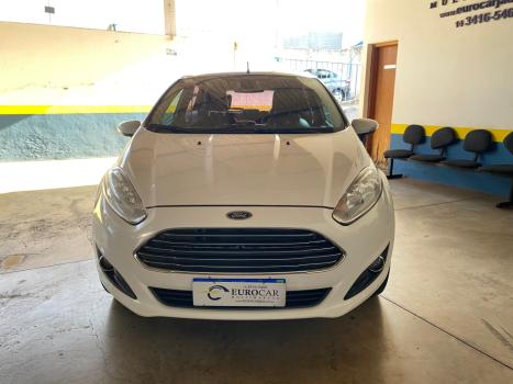 FORD Fiesta Hatch 1.0 12V 4P TITANIUM PLUS ECOBOOST TURBO POWERSHIFT AUTOMTICO, Foto 2