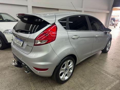 FORD Fiesta Hatch 1.6 16V 4P FLEX TITANIUM PLUS POWERSHIFT AUTOMTICO, Foto 4