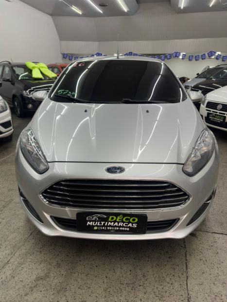 FORD Fiesta Hatch 1.6 16V 4P FLEX TITANIUM PLUS POWERSHIFT AUTOMTICO, Foto 2