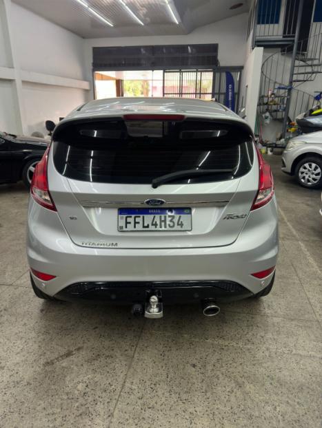 FORD Fiesta Hatch 1.6 16V 4P FLEX TITANIUM PLUS POWERSHIFT AUTOMTICO, Foto 5