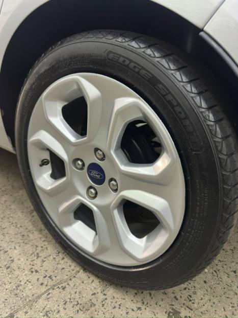 FORD Fiesta Hatch 1.6 16V 4P FLEX TITANIUM PLUS POWERSHIFT AUTOMTICO, Foto 10