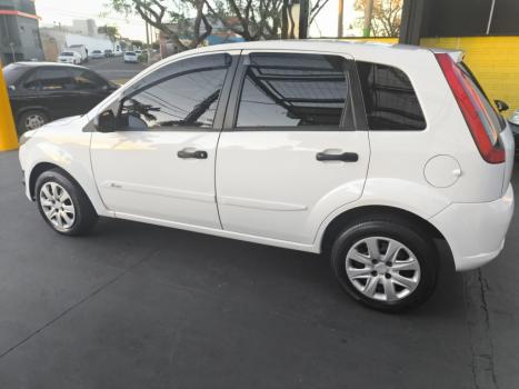 FORD Fiesta Hatch 1.0 4P FLEX, Foto 4