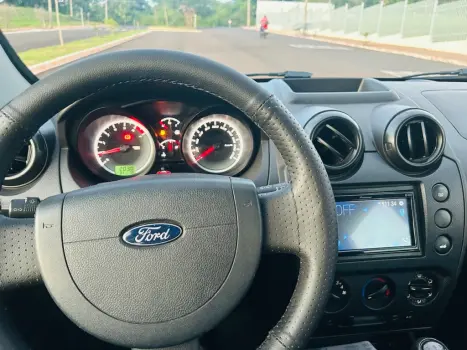 FORD Fiesta Hatch 1.0 4P FLEX, Foto 8