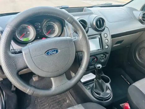 FORD Fiesta Hatch 1.0 4P FLEX, Foto 14
