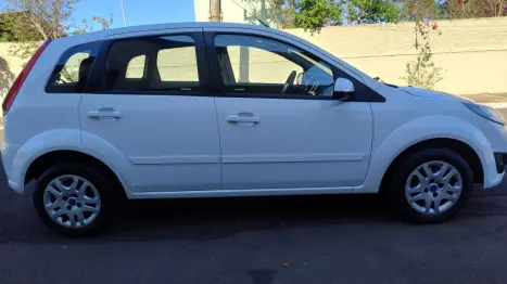 FORD Fiesta Hatch 1.6 4P FLEX, Foto 4