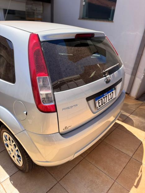 FORD Fiesta Hatch 1.6 4P FLEX, Foto 7