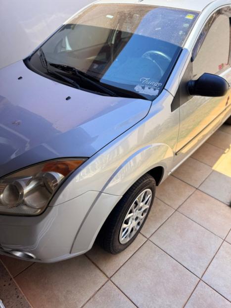 FORD Fiesta Hatch 1.6 4P FLEX, Foto 9