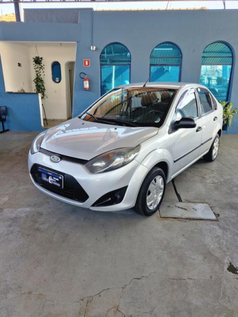 FORD Fiesta Sedan 1.6 4P FLEX, Foto 1