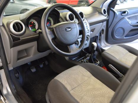 FORD Fiesta Sedan 1.6 4P FLEX, Foto 5