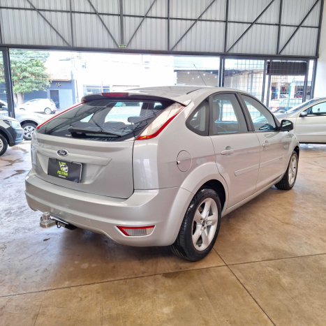 FORD Focus Hatch 1.6 4P, Foto 3