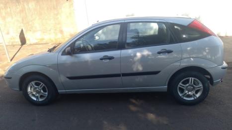 FORD Focus Hatch 1.6 4P FLEX GL, Foto 2