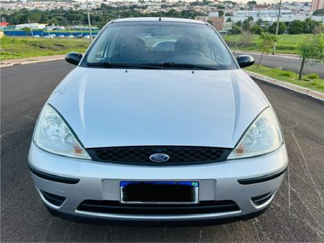 FORD Focus Hatch 1.6 4P FLEX GL, Foto 6