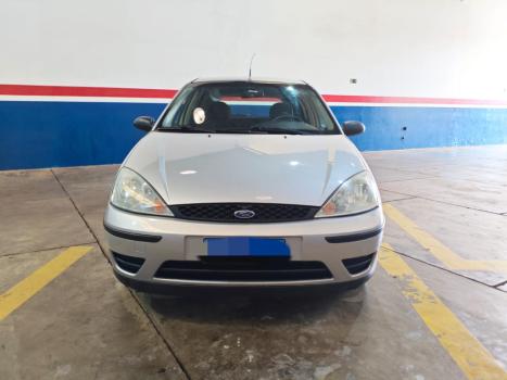 FORD Focus Hatch 1.6 4P FLEX GL, Foto 2