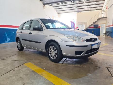 FORD Focus Hatch 1.6 4P FLEX GL, Foto 4