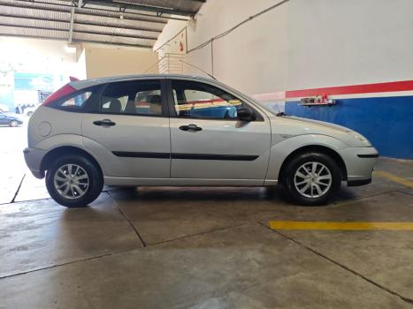 FORD Focus Hatch 1.6 4P FLEX GL, Foto 6