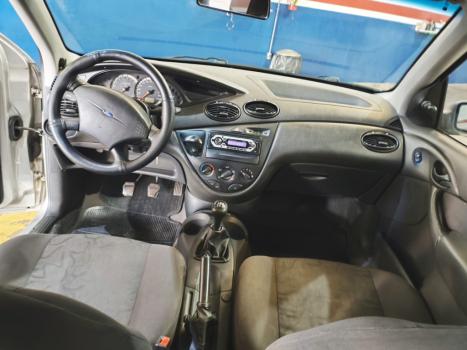 FORD Focus Hatch 1.6 4P FLEX GL, Foto 8
