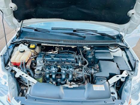 FORD Focus Hatch 1.6 4P GLX FLEX, Foto 14
