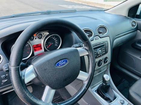 FORD Focus Hatch 1.6 4P GLX FLEX, Foto 16