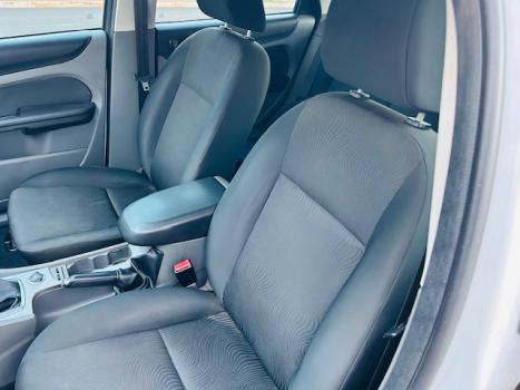 FORD Focus Hatch 1.6 4P GLX FLEX, Foto 19