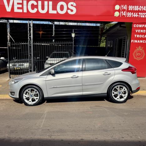 FORD Focus Hatch 1.6 16V 4P SE PLUS FLEX, Foto 3
