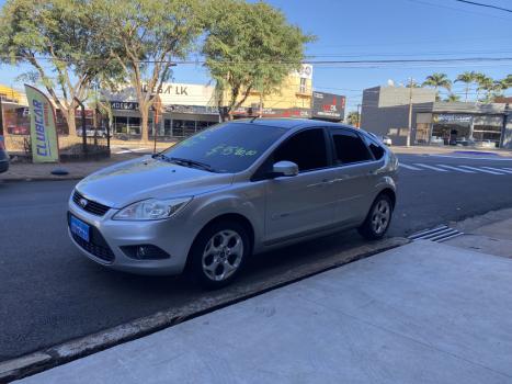 FORD Focus Hatch 1.6 4P FLEX GL, Foto 2