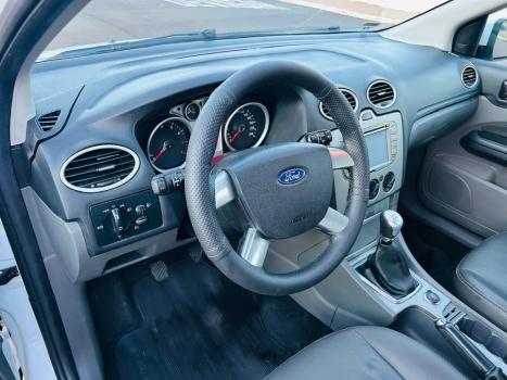 FORD Focus Hatch 1.6 4P GLX FLEX, Foto 14