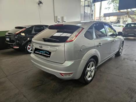 FORD Focus Hatch 1.6 16V 4P FLEX GL, Foto 4