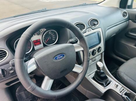 FORD Focus Hatch 1.6 4P GLX FLEX, Foto 13