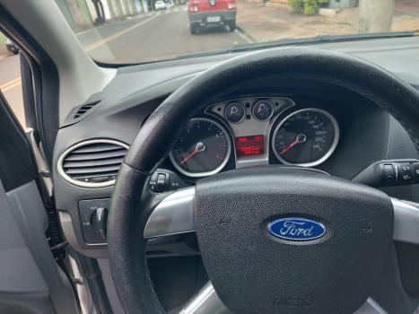 FORD Focus Hatch 1.6 4P GLX FLEX, Foto 8