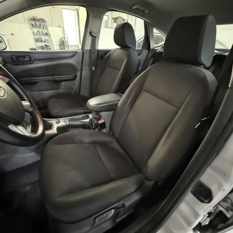 FORD Focus Hatch 1.6 4P GLX, Foto 8