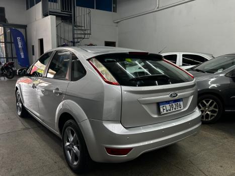 FORD Focus Hatch 1.6 4P FLEX GL, Foto 6