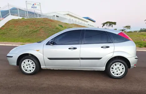 FORD Focus Hatch 1.6 4P GL, Foto 9
