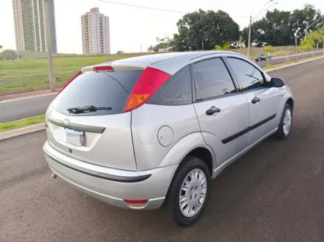 FORD Focus Hatch 1.6 4P GL, Foto 10