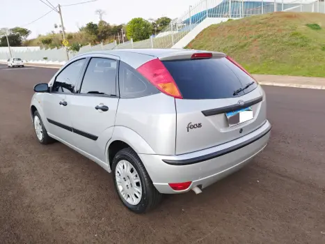 FORD Focus Hatch 1.6 4P GL, Foto 14