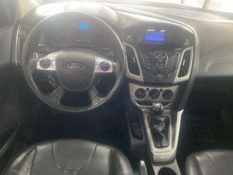 FORD Focus Hatch 1.6 16V 4P SE FLEX, Foto 12