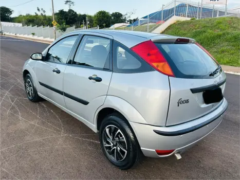 FORD Focus Hatch 1.6 4P FLEX GL, Foto 14