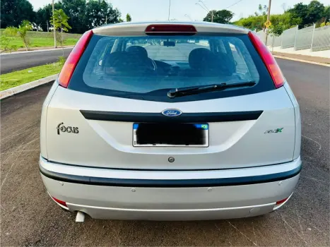 FORD Focus Hatch 1.6 4P FLEX GL, Foto 15