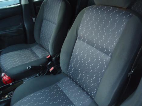 FORD Focus Hatch 1.6 4P GL, Foto 3