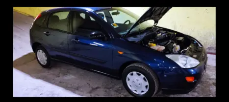 FORD Focus Hatch 1.8 16V 4P GL, Foto 2