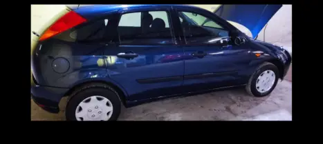 FORD Focus Hatch 1.8 16V 4P GL, Foto 3