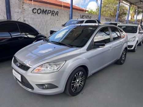 FORD Focus Hatch 2.0 16V 4P GHIA AUTOMTICO, Foto 1